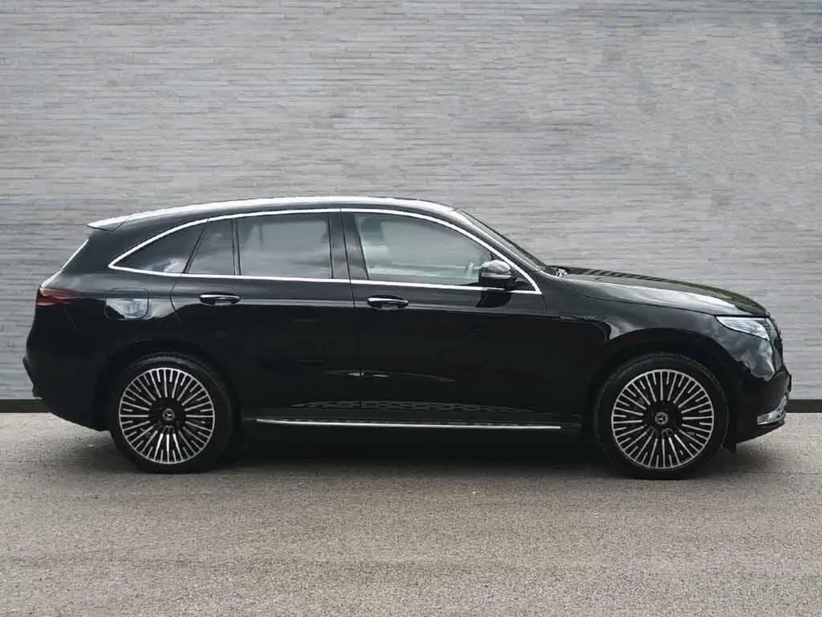 212 MERCEDES EQC 400 AMG 4MATIC PREMIUM - Image 4