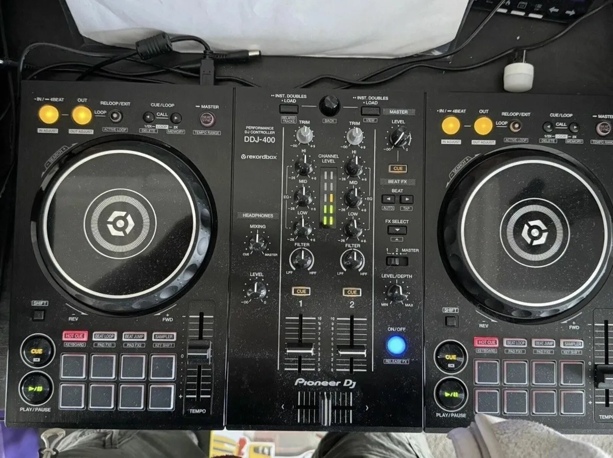Pioneer DDJ-400 2 Channel Controller - Image 4