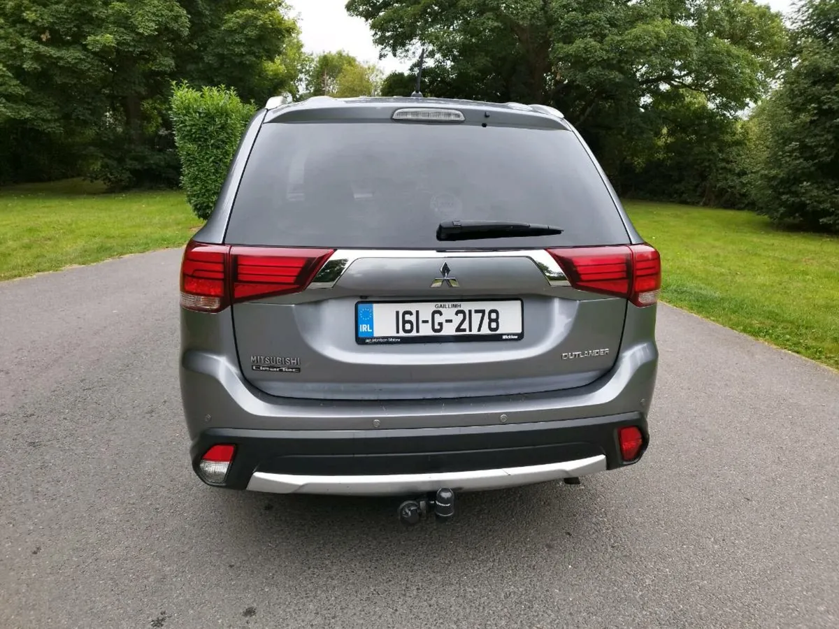 161 Mitsubishi Outlander 2.3 Diesel 7 seater - Image 3