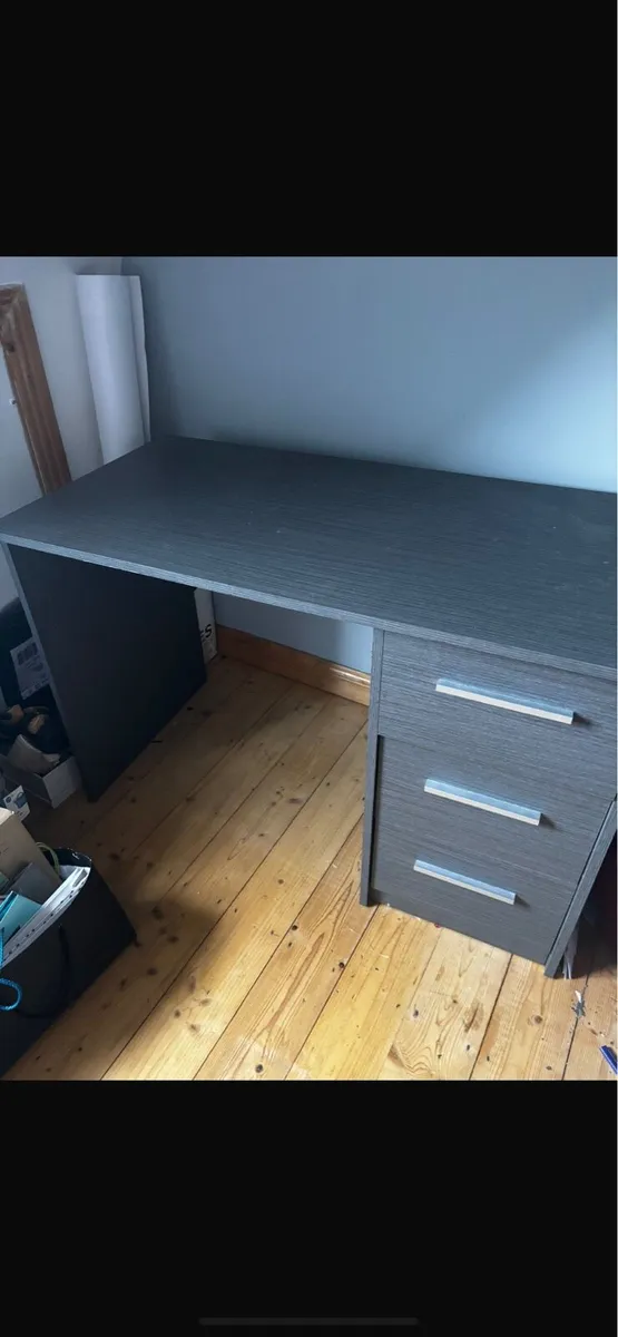 Desk - Image 1
