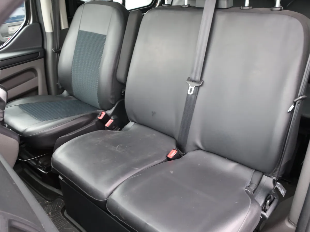 Ford Transit Custom KOMBI 9 SEAT 2.0TD AUTO - Image 4