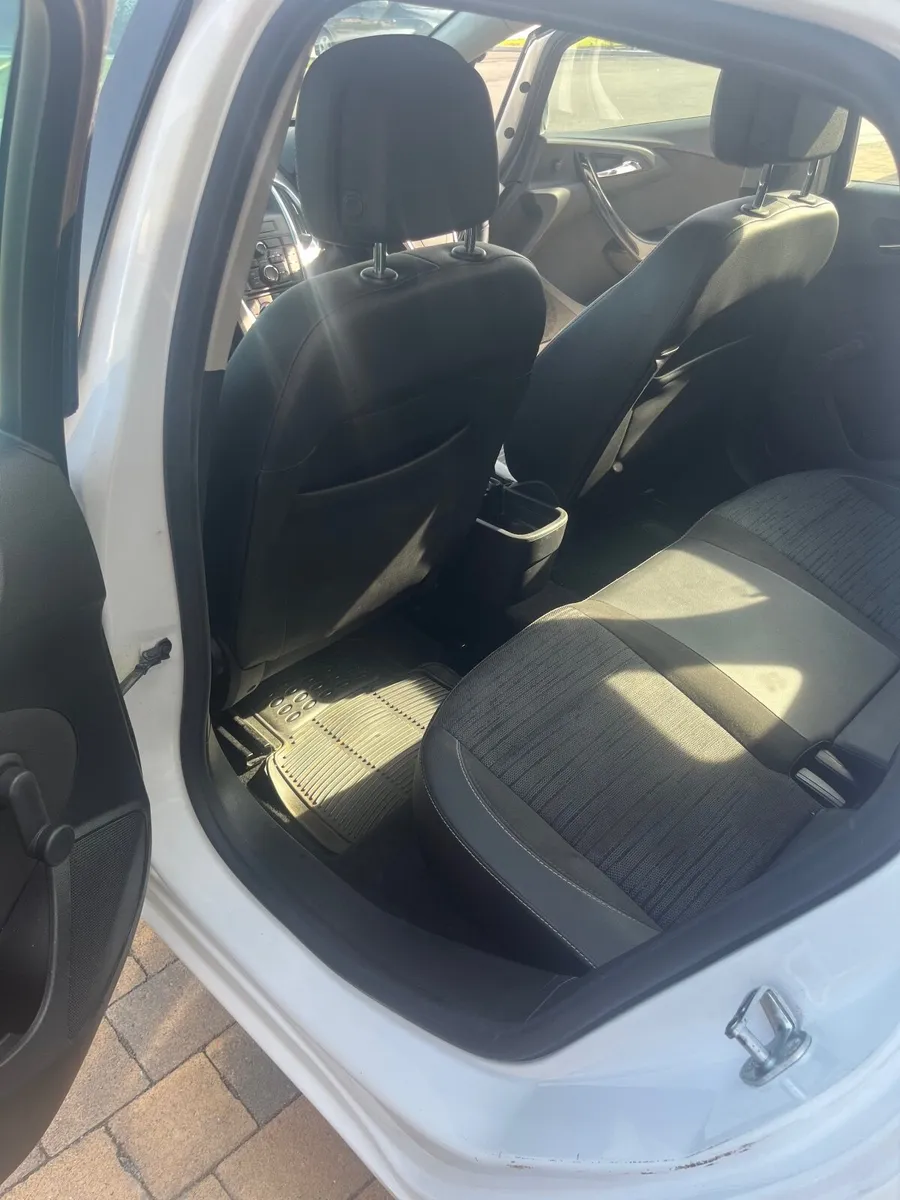Vauxhall Astra 2015 - Image 3