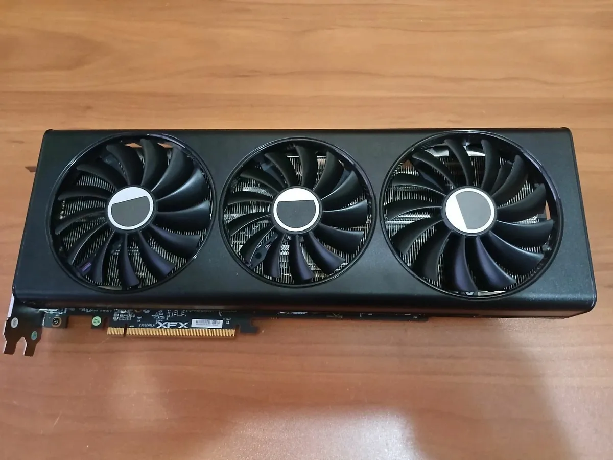 XFX AMD Radeon RX 7700 XT Gaming 12GB - Image 1