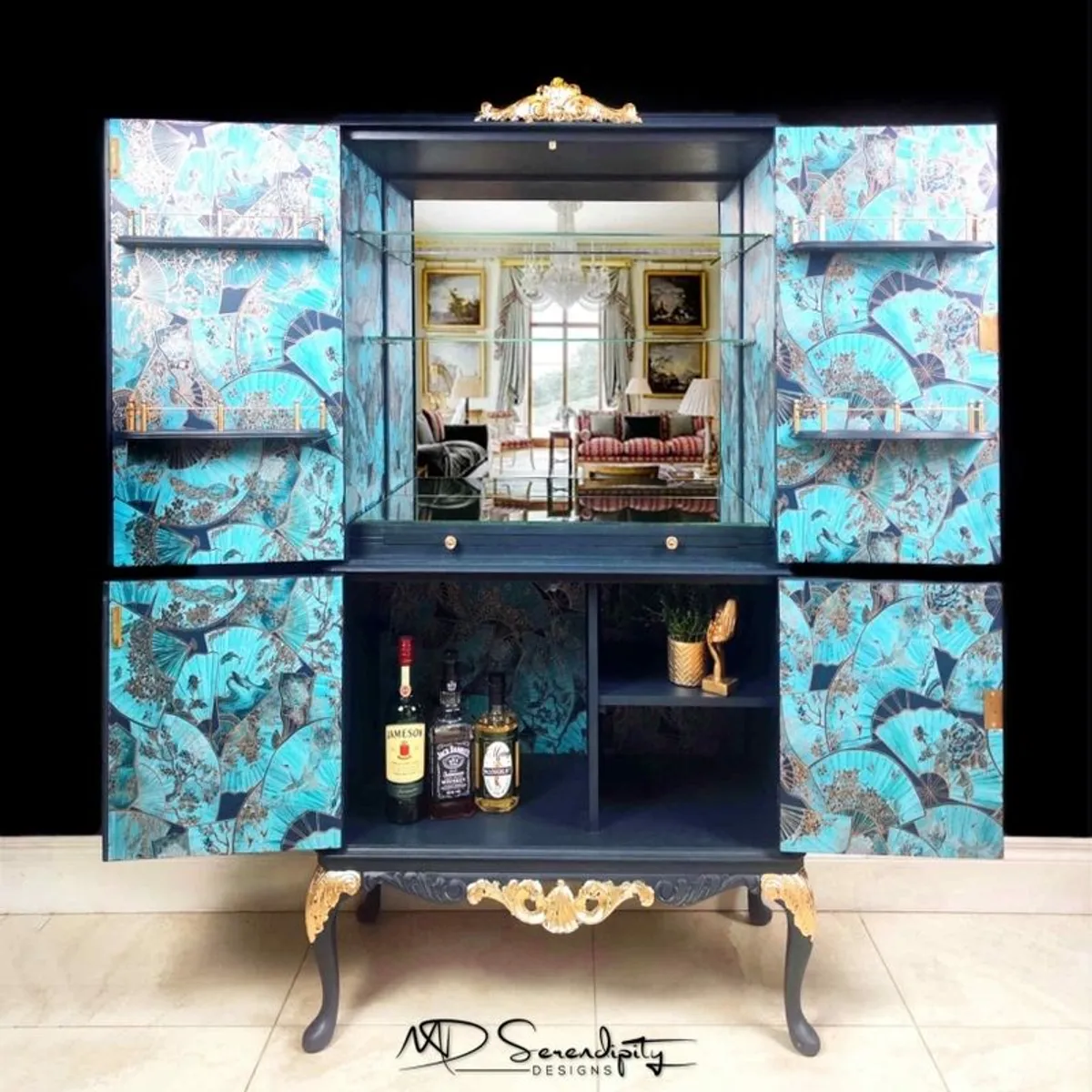 Antique Queen Anne Drinks/Cocktail Cabinet - Image 2