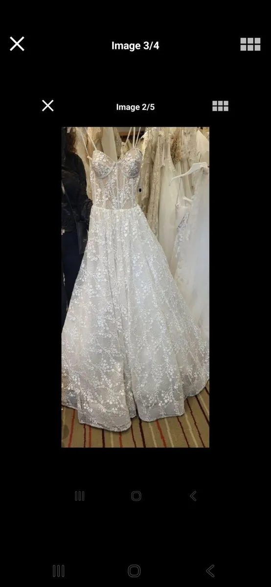 Wedding dress - Image 1