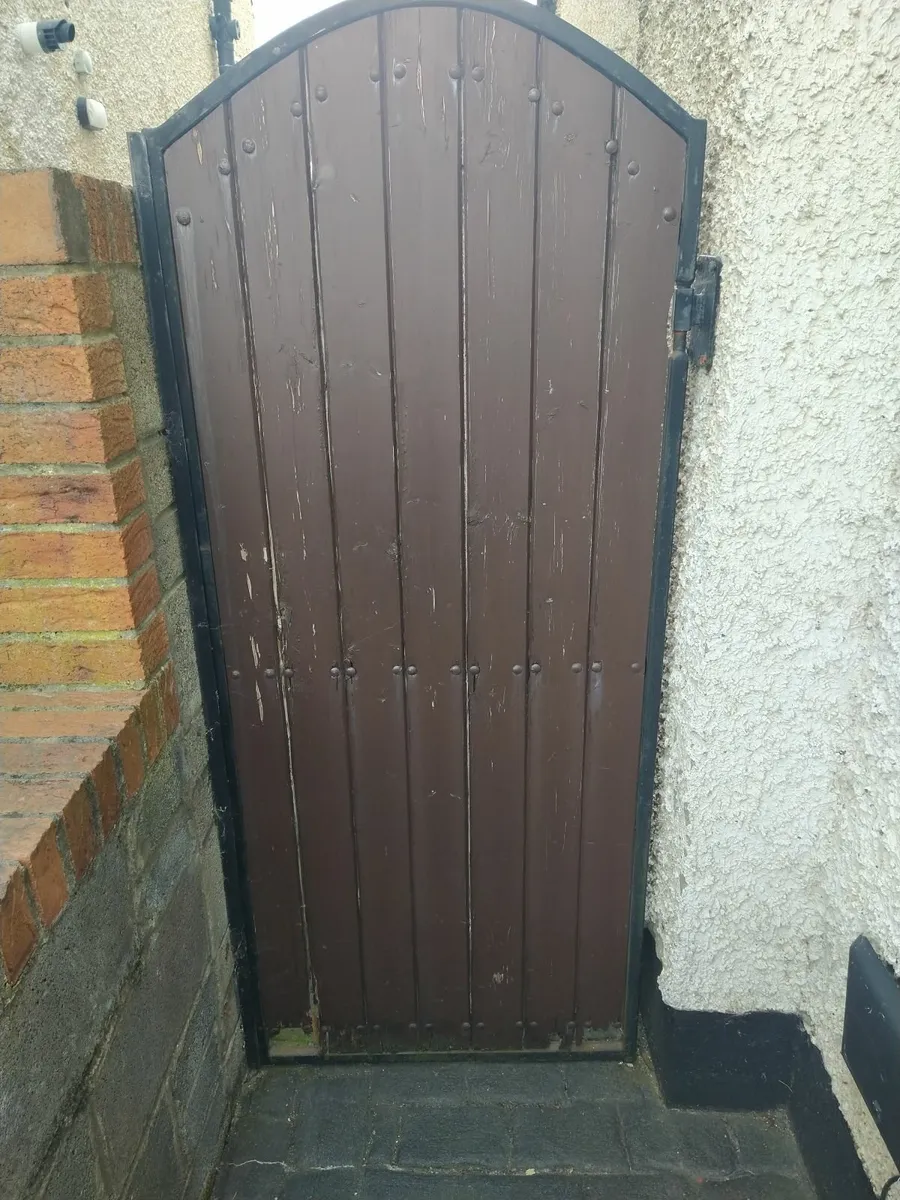 Side gate metal frame - Image 4