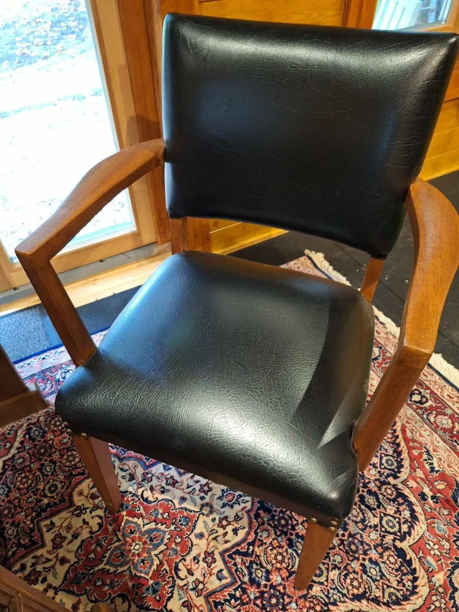 Desk and chair - Image 3