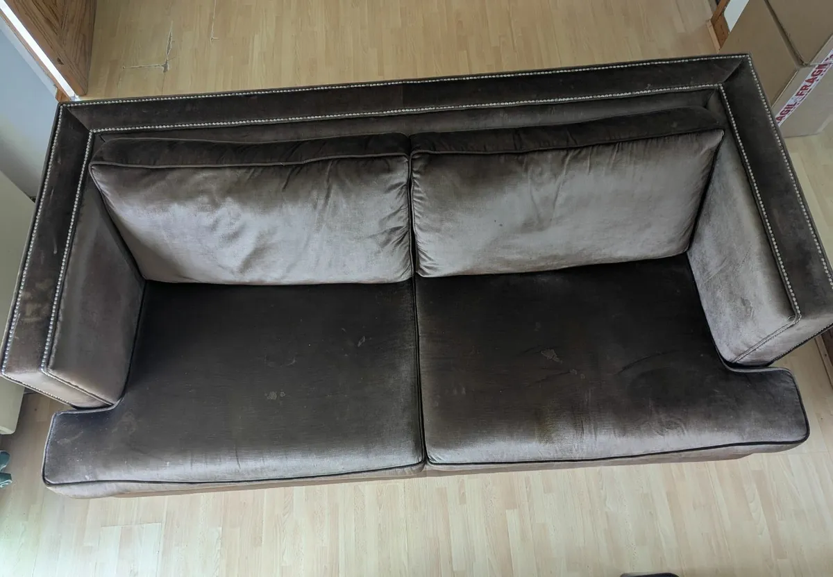 3/4 seater Velvet Sofa - Image 2
