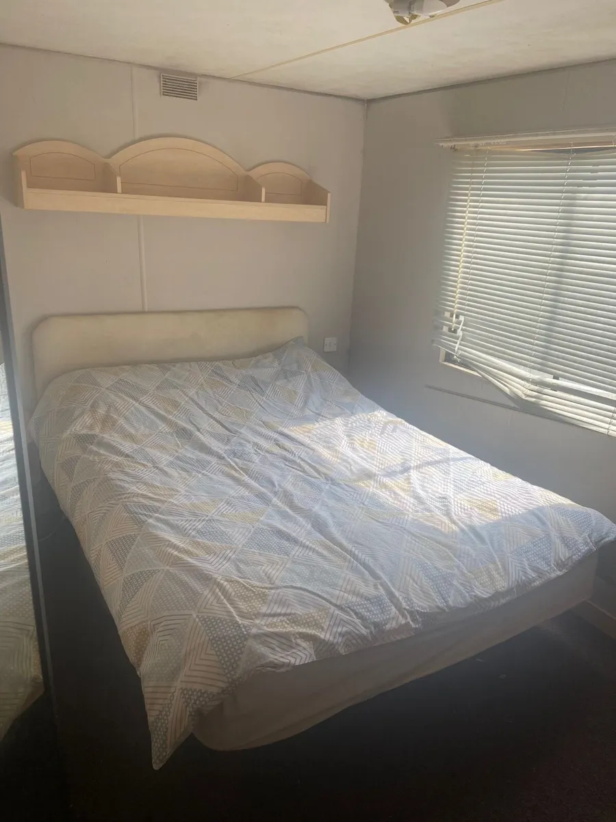 Mobile home - Image 2