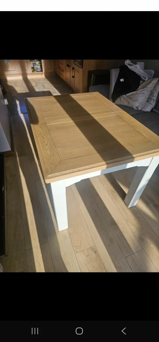 Extendable Dining table - Image 2
