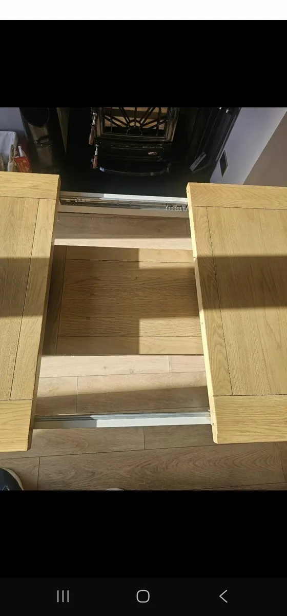 Extendable Dining table - Image 3