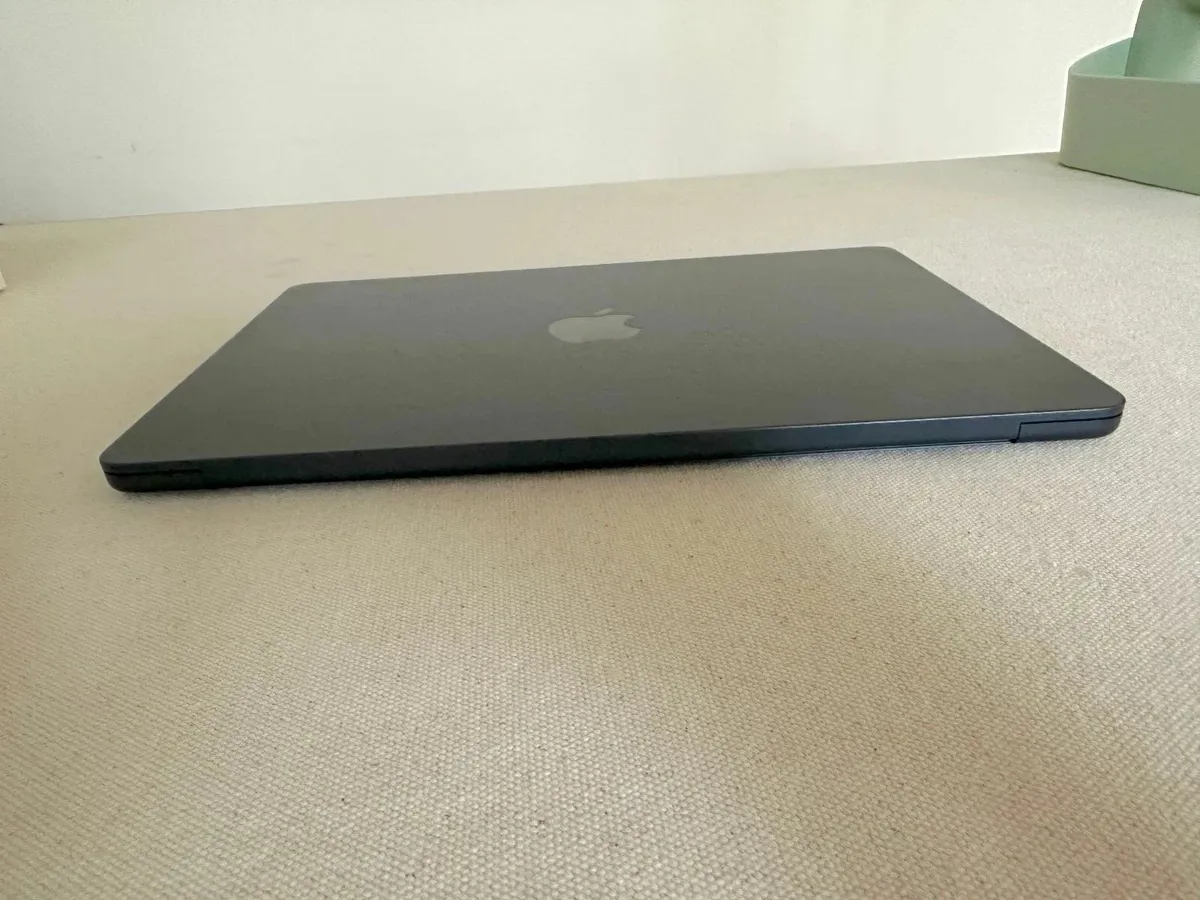 MacBook Air 2022 M2 13.6" 512GB SSD 16GB - Image 3