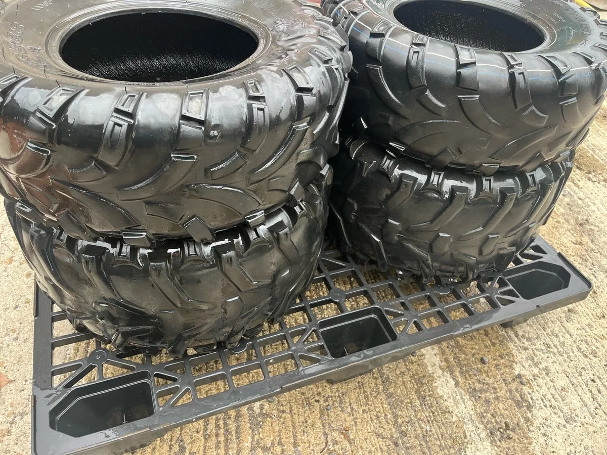 Gator tyres - Image 1