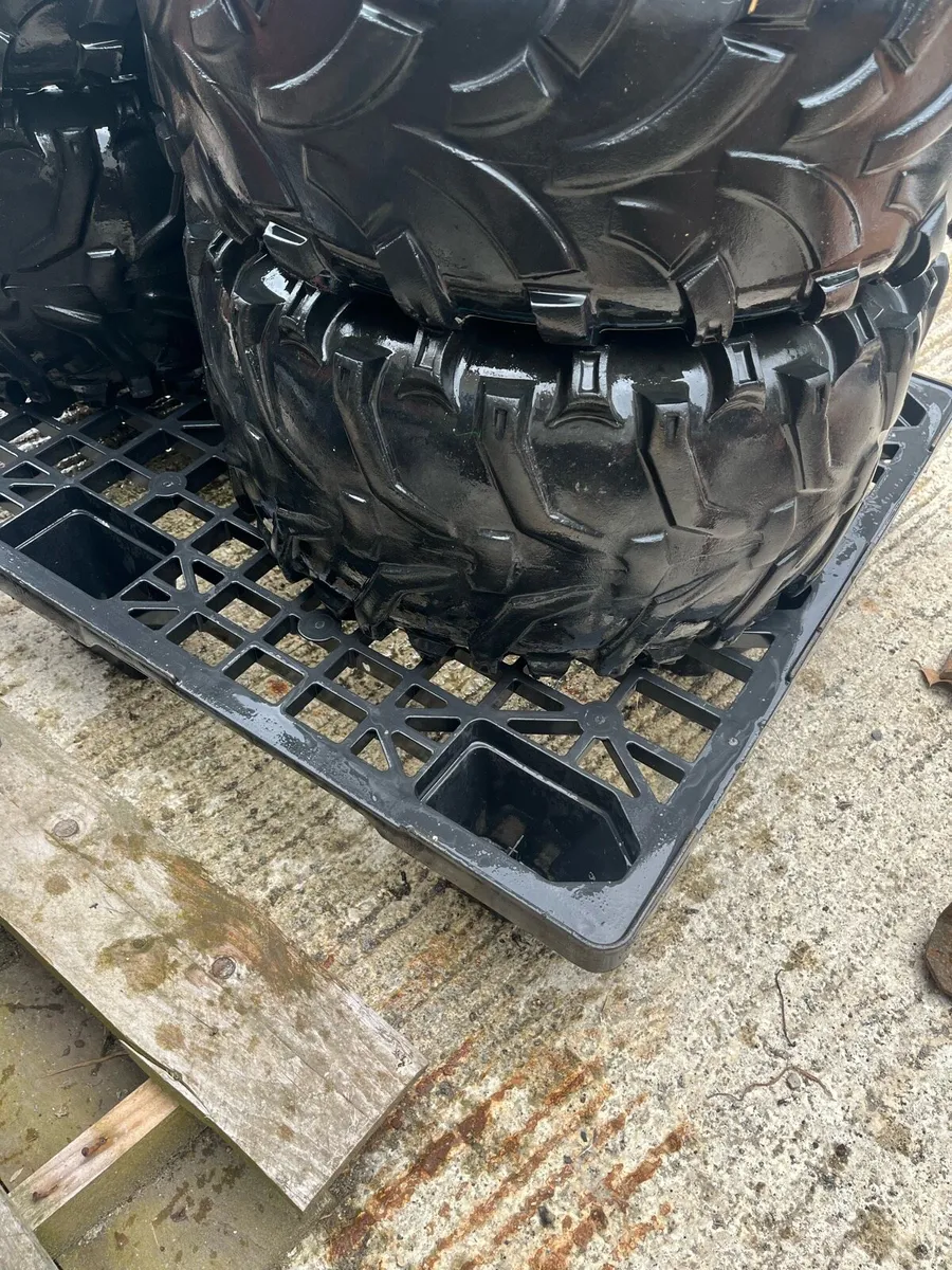 Gator tyres - Image 3