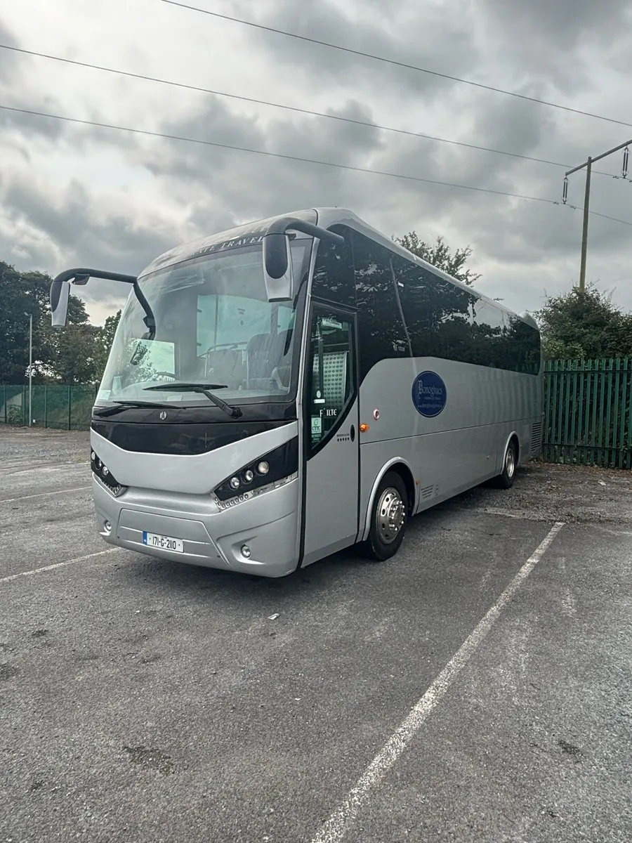 2017 MAN touring - Image 1