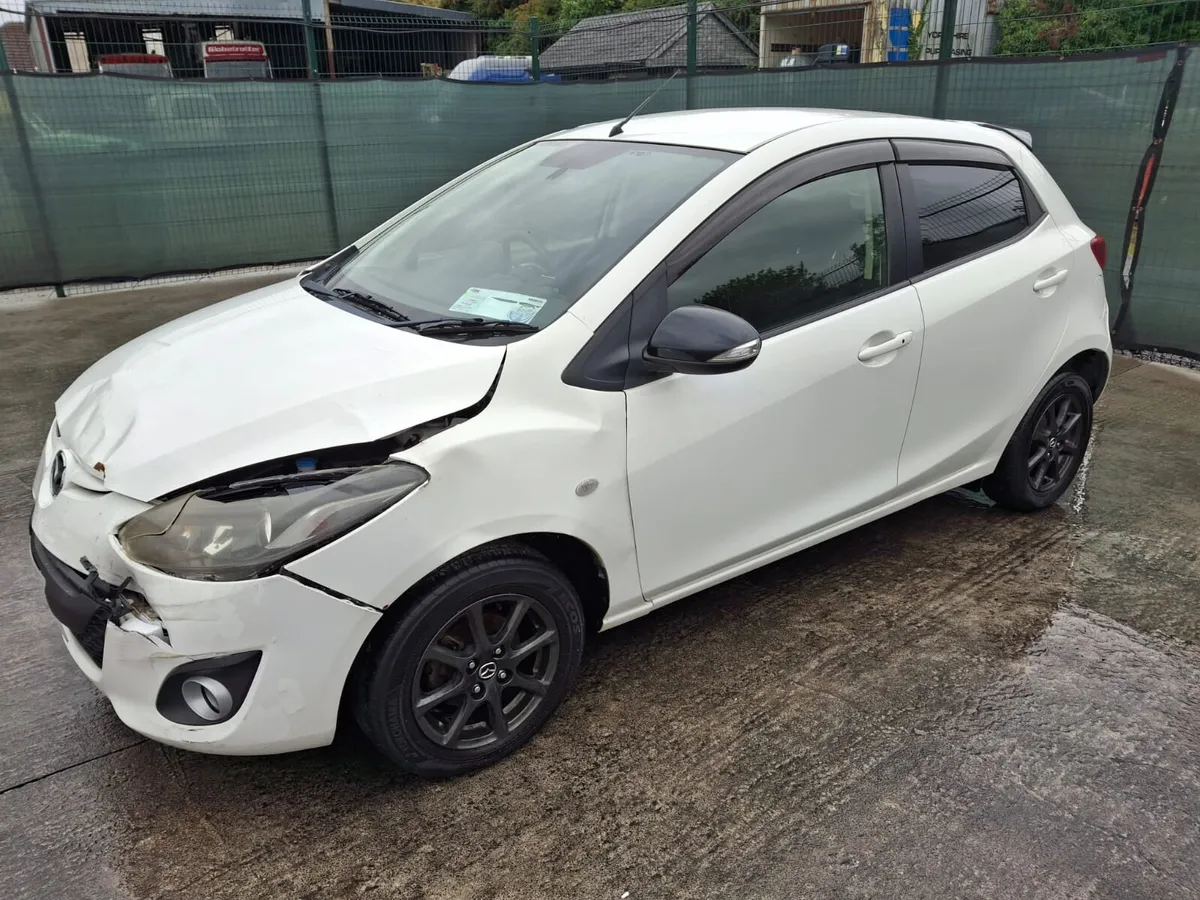 2014 Mazda Demio.   Automatic - Image 2