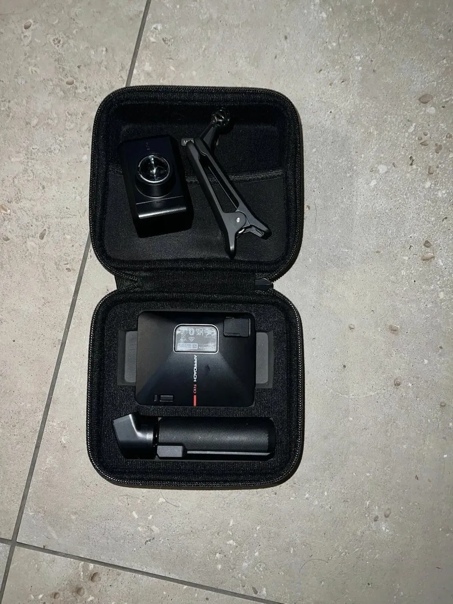 R10 Launch Monitor With Protective Stand - Image 2