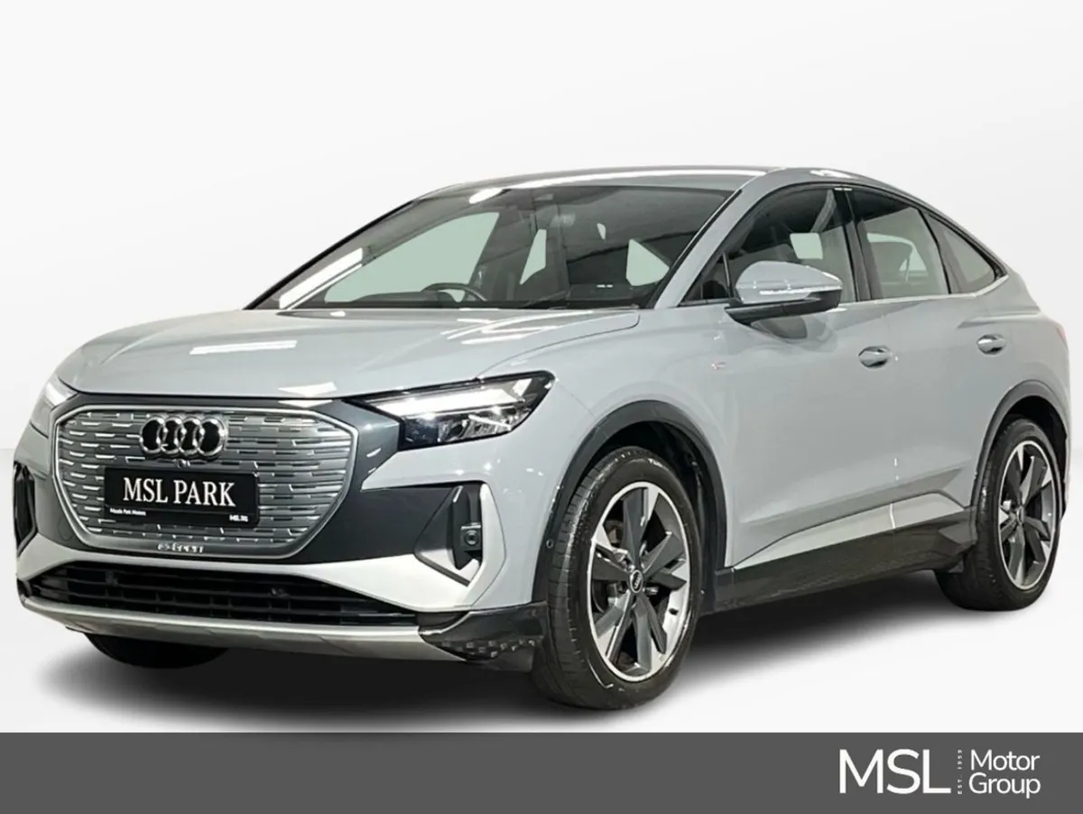 Audi E-Tron S-line 35 Quattro - Reversing Camera - Image 1