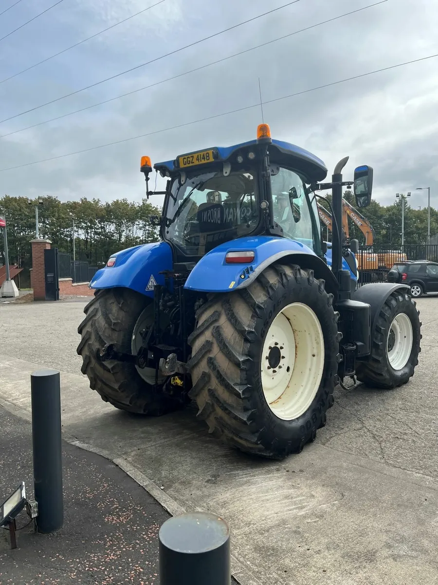 NEW HOLLAND 2017 - Image 4