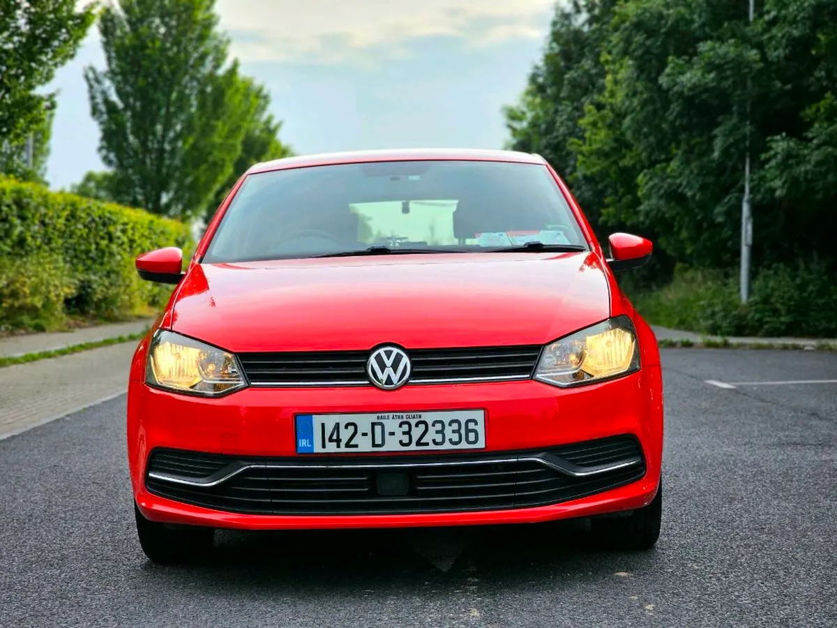 2014 AUTOMATIC VW POLO HIGHLINE LOW KM HIGH SPEC - Image 2
