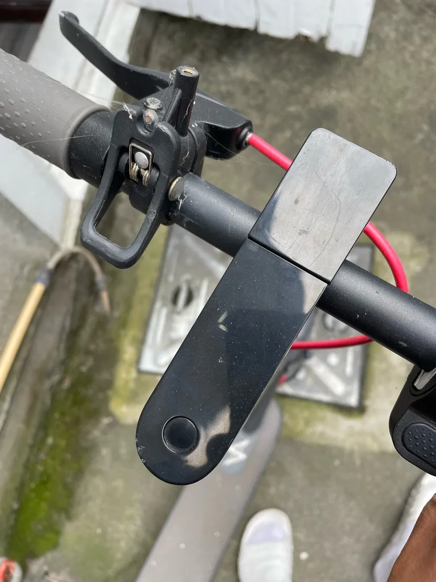 Electric scooter - Image 3