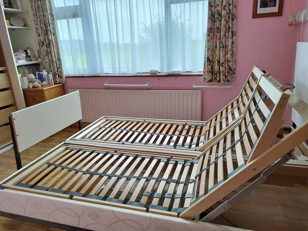 4'6" Electrical Hospital bed (two 2'3" modified) - Image 1