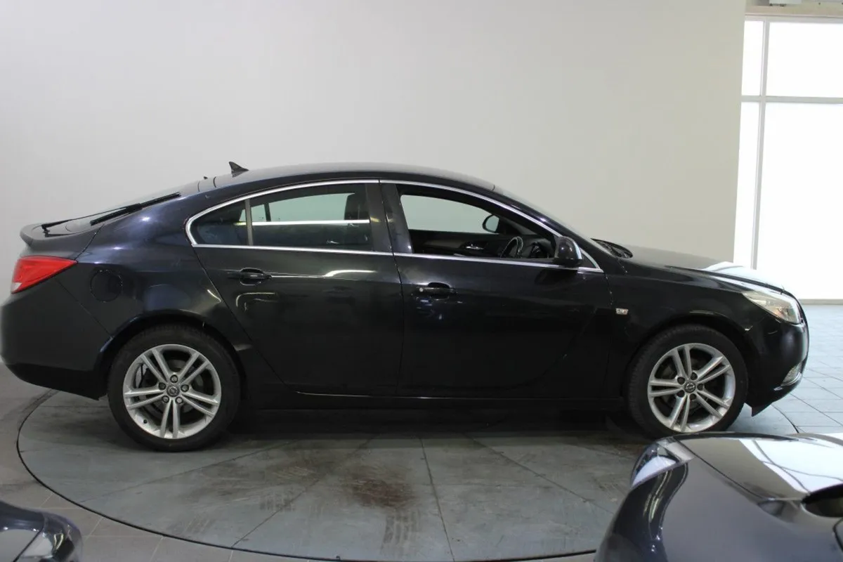 Opel Insignia 2.0cdti 130PS SC - Image 4