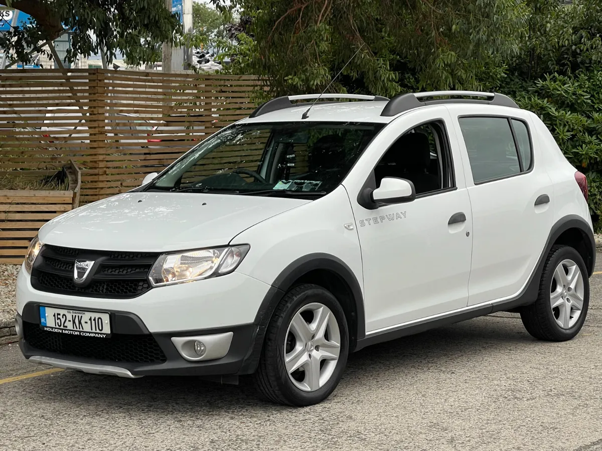 2015 Dacia Sandero Stepway..LOW MILES..2 KEYS - Image 2