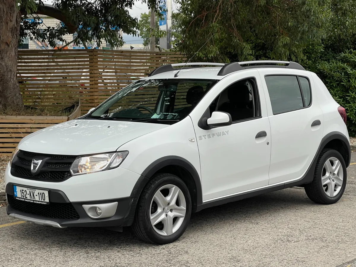 2015 Dacia Sandero Stepway..LOW MILES..2 KEYS - Image 3