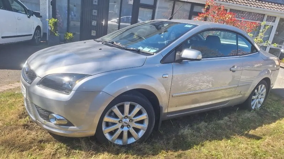2007 Renault Megane - Image 2