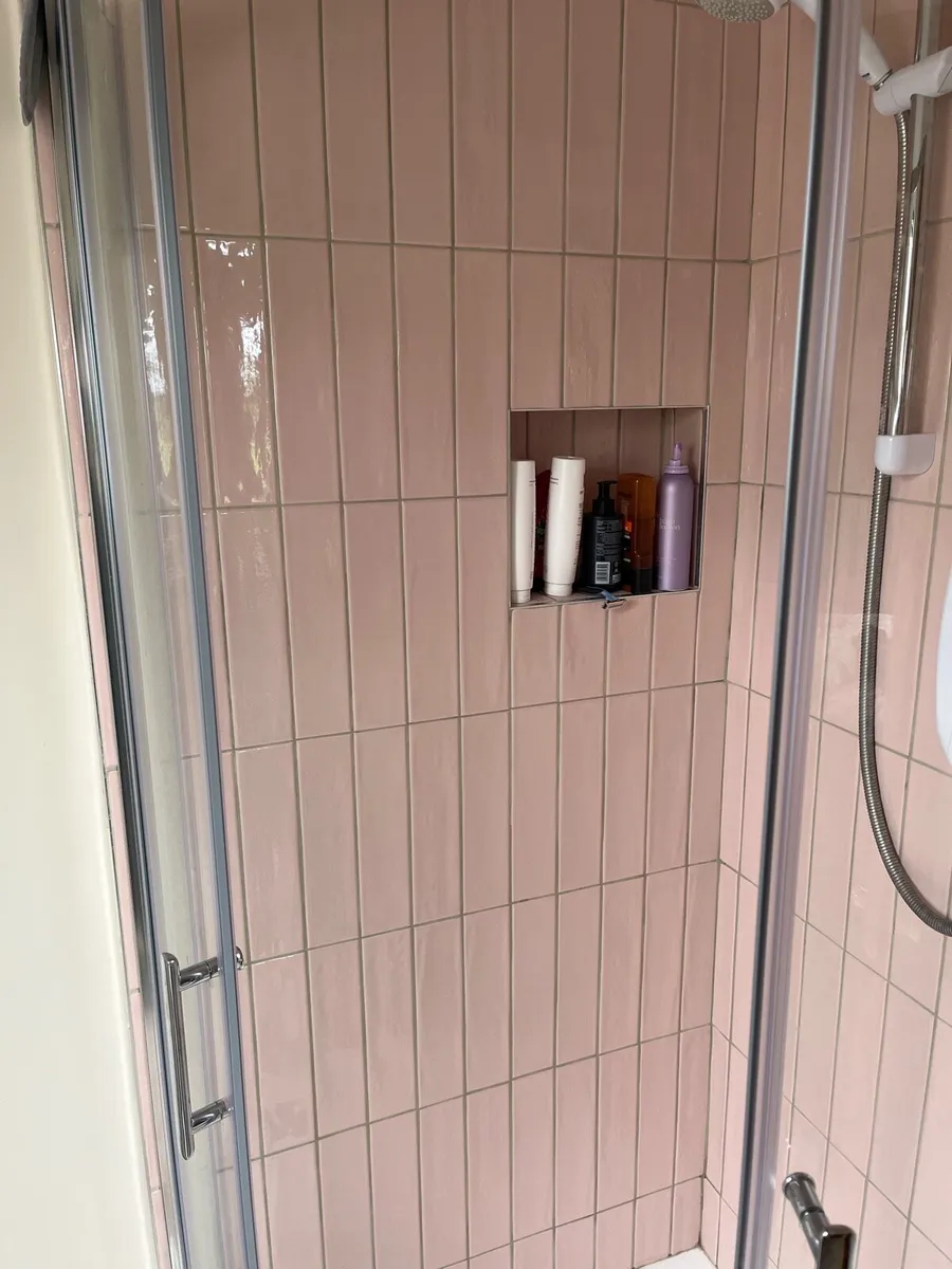 5 boxes of Pink blush tiles - Image 1