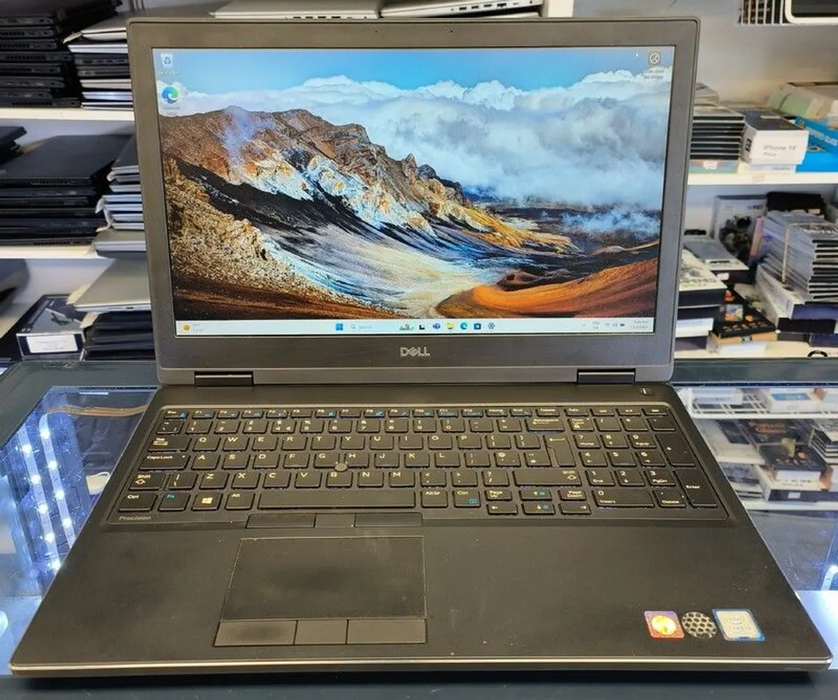 Dell Precision 7530 15.6" Intel Core i9-8950HK 2.90GHz 24GB RAM 512GB SSD Windows 11 Pro - Image 2