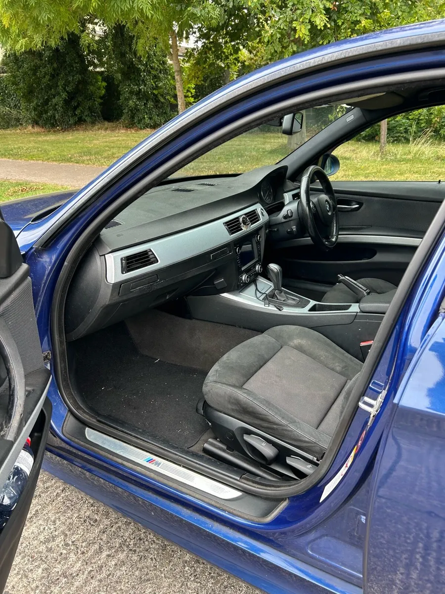 BMW E90 - Image 4