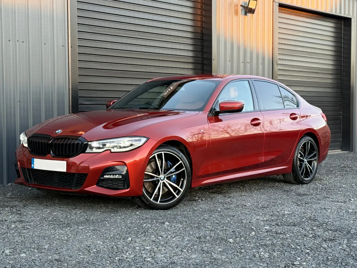 211 Bmw 330e M-Sport Shadow Edition - Image 1