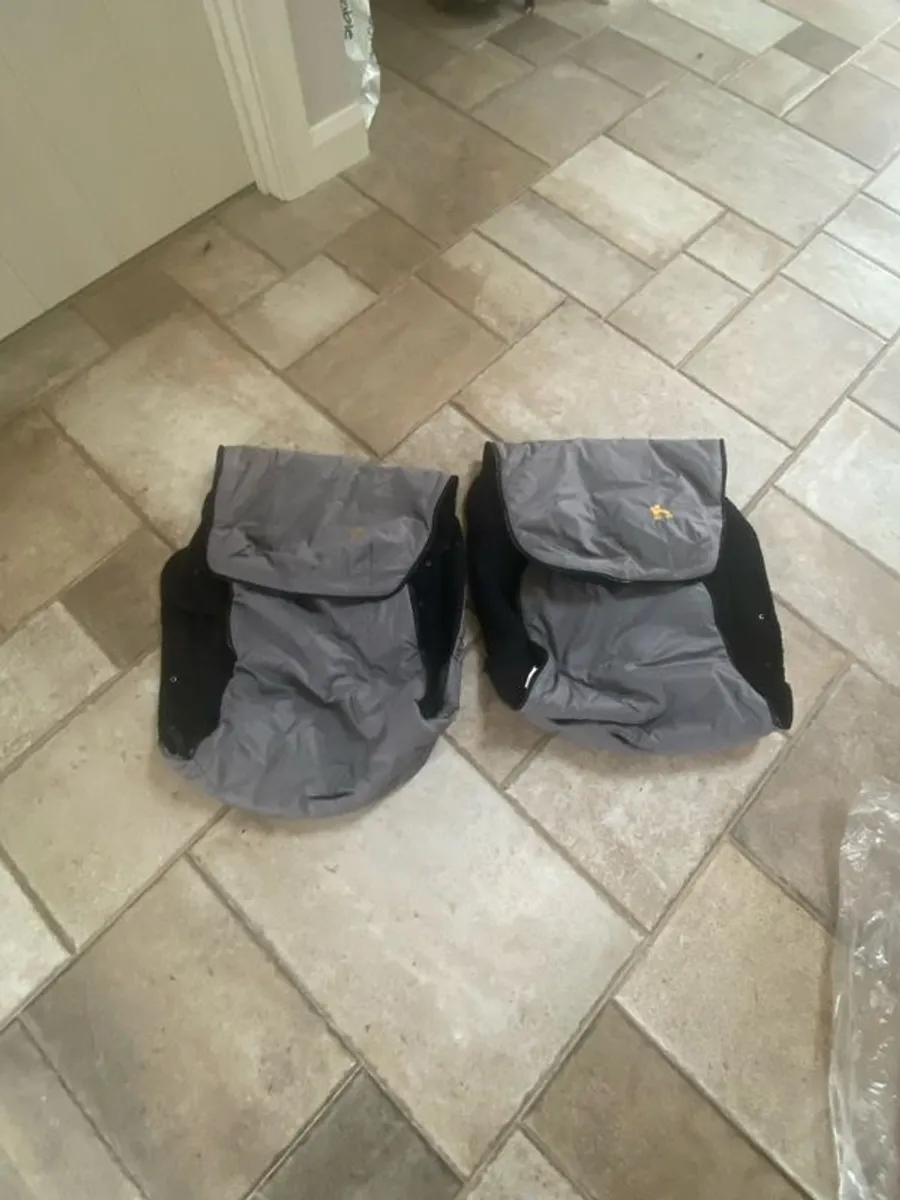 Out and about double buggy - Image 2