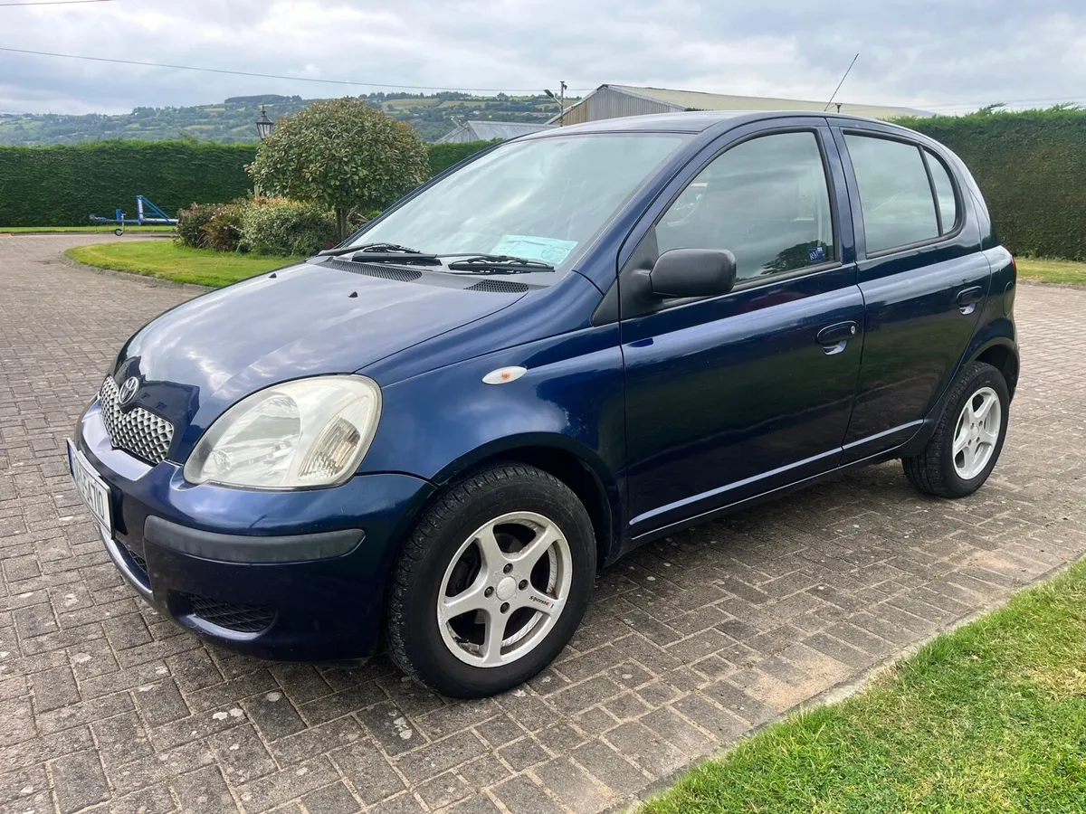 Toyota Yaris - Image 2