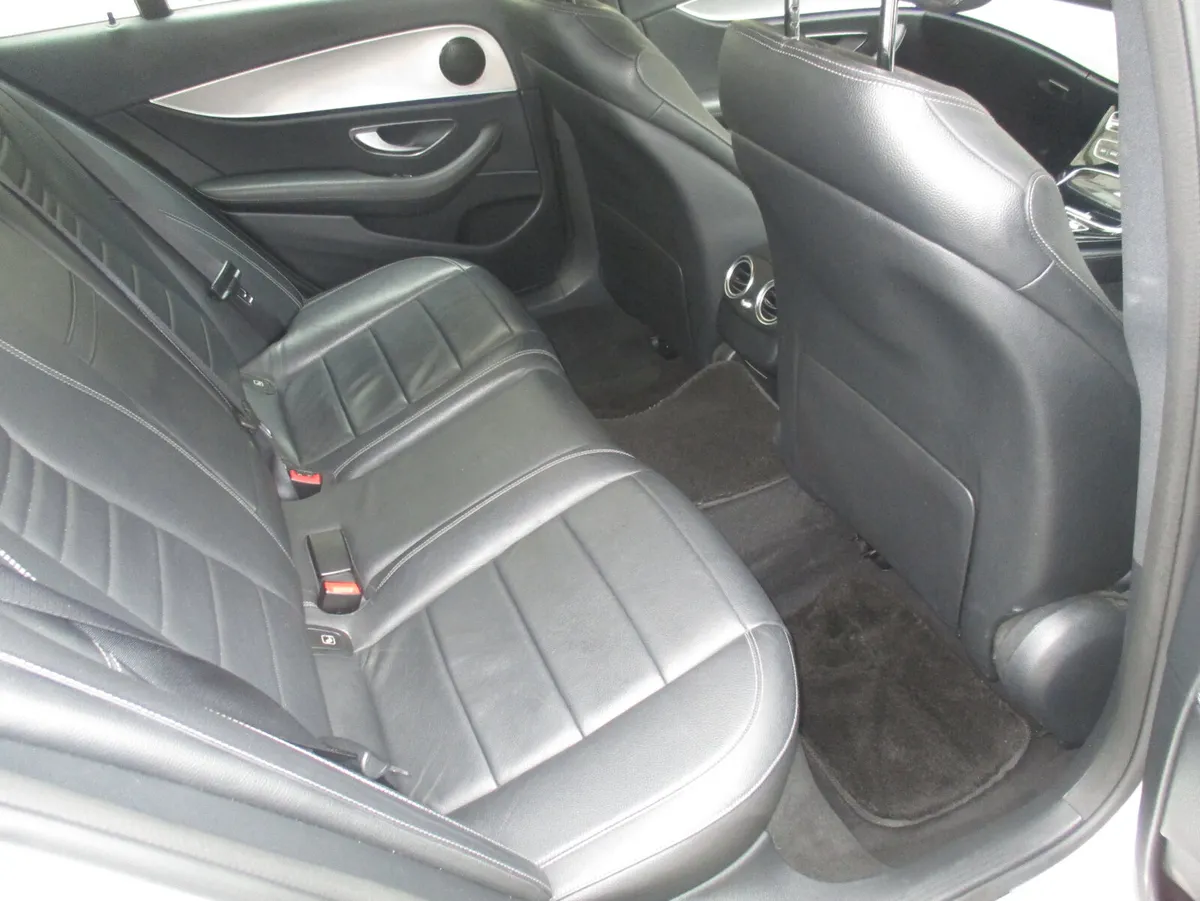 2019 Mercedes-Benz E-Class AMG LINE - Image 4