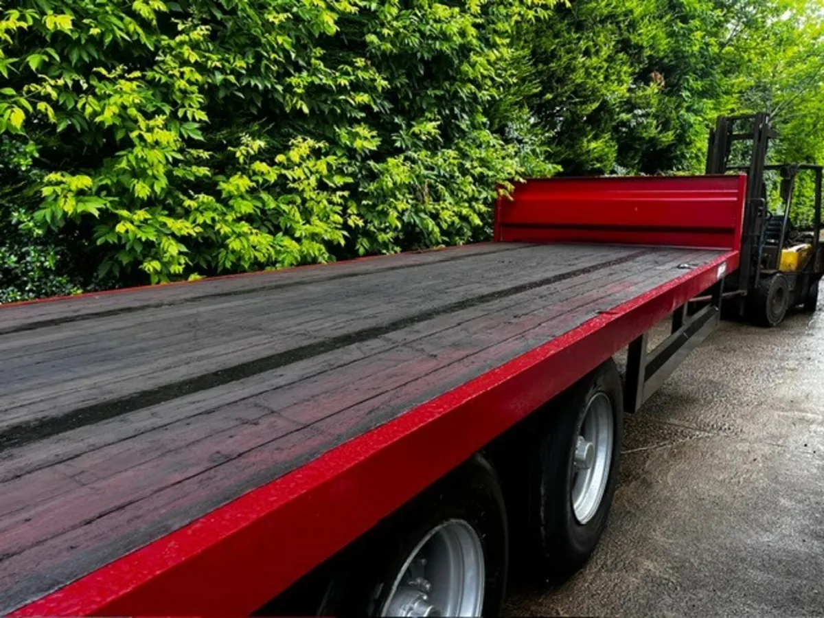 BISON 26' BALE TRAILER - Image 1