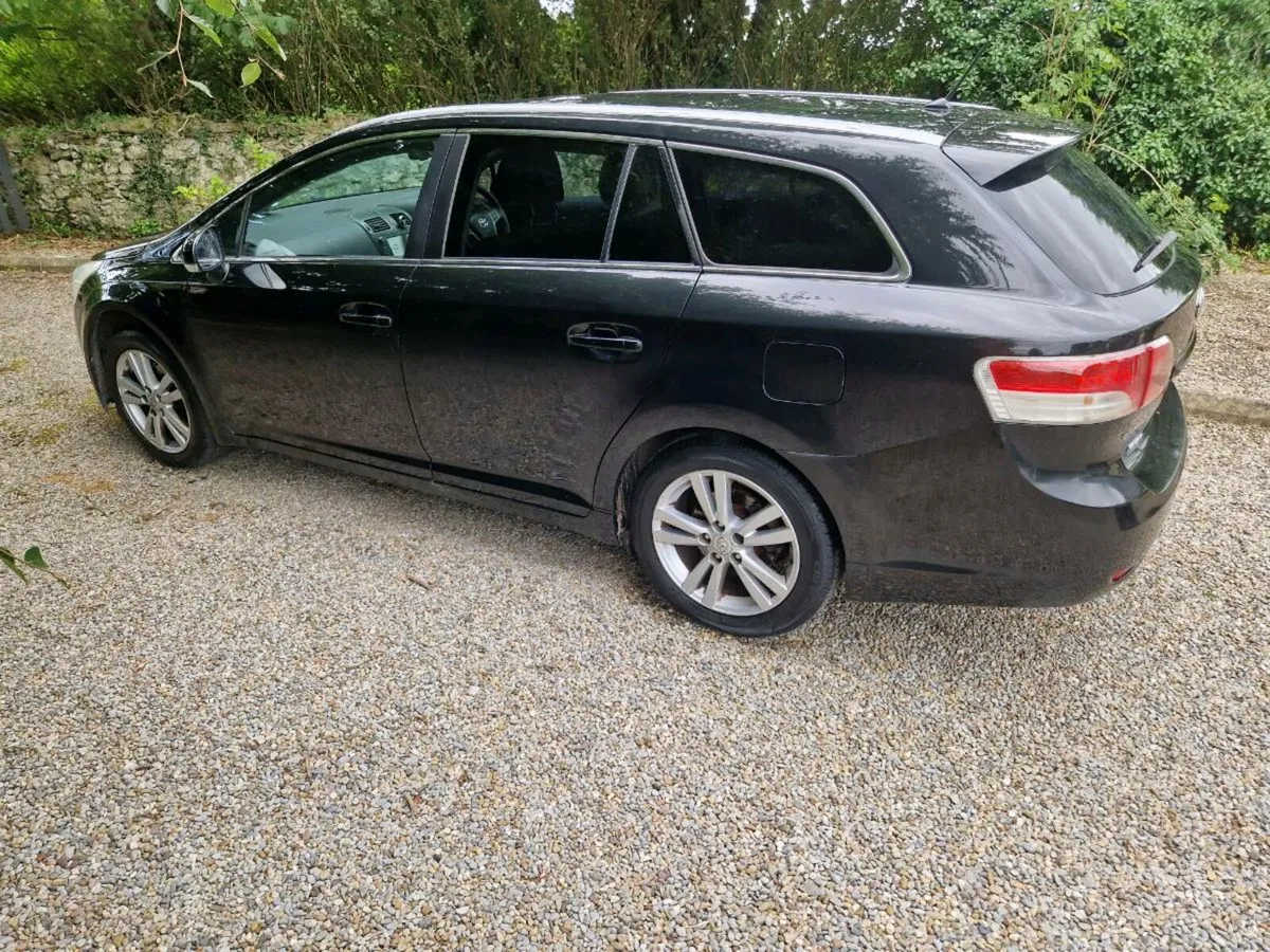 Toyota Avensis Estate NEW NCT - Image 4
