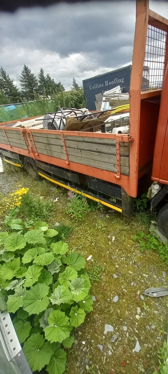 Isuzu MPR 3 ton open back - Image 4