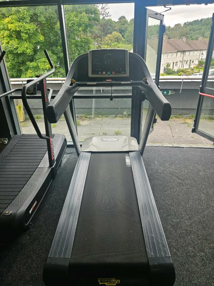 Treadmills - Image 1