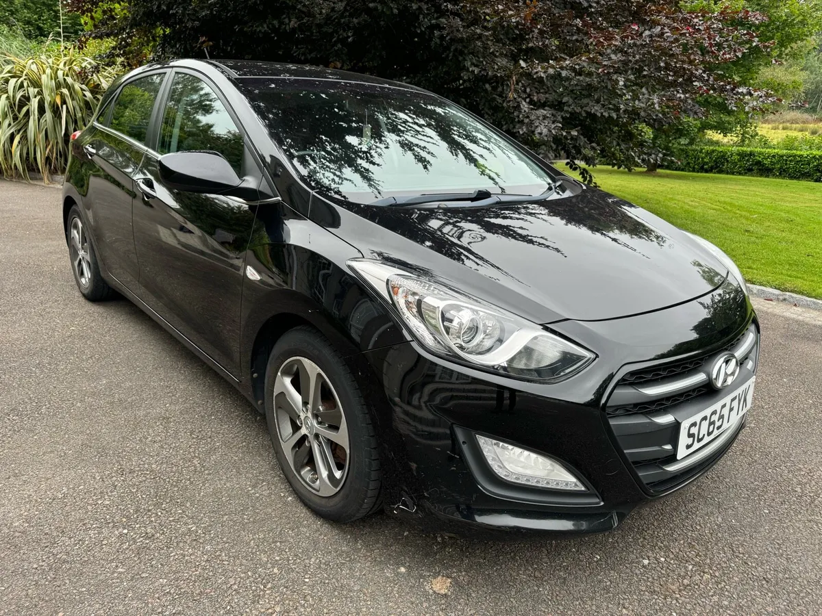 2015 (Nov) Hyundai i30 1.4 Blue Tech SE 5dr - Image 1