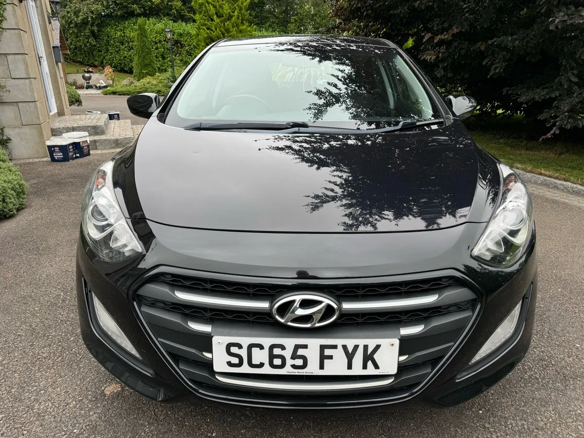 2015 (Nov) Hyundai i30 1.4 Blue Tech SE 5dr - Image 2