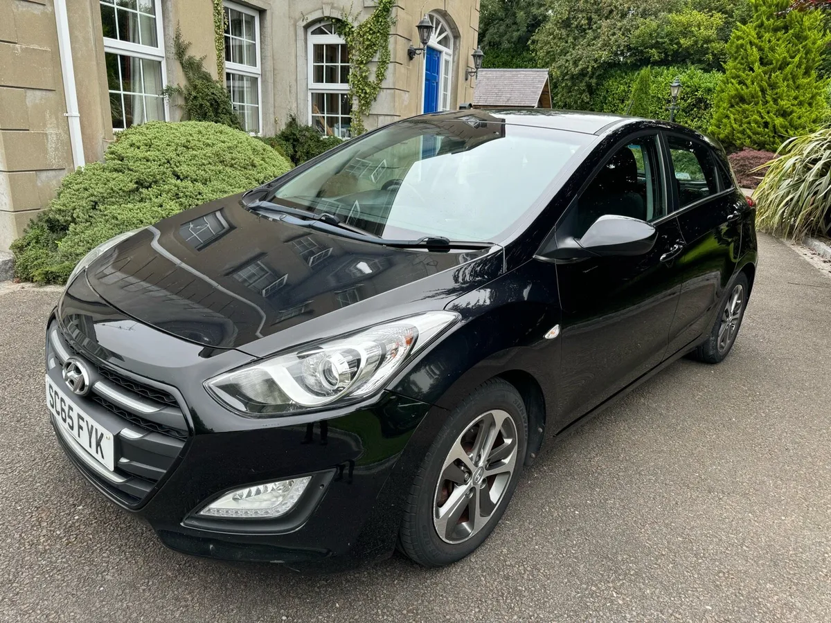 2015 (Nov) Hyundai i30 1.4 Blue Tech SE 5dr - Image 3
