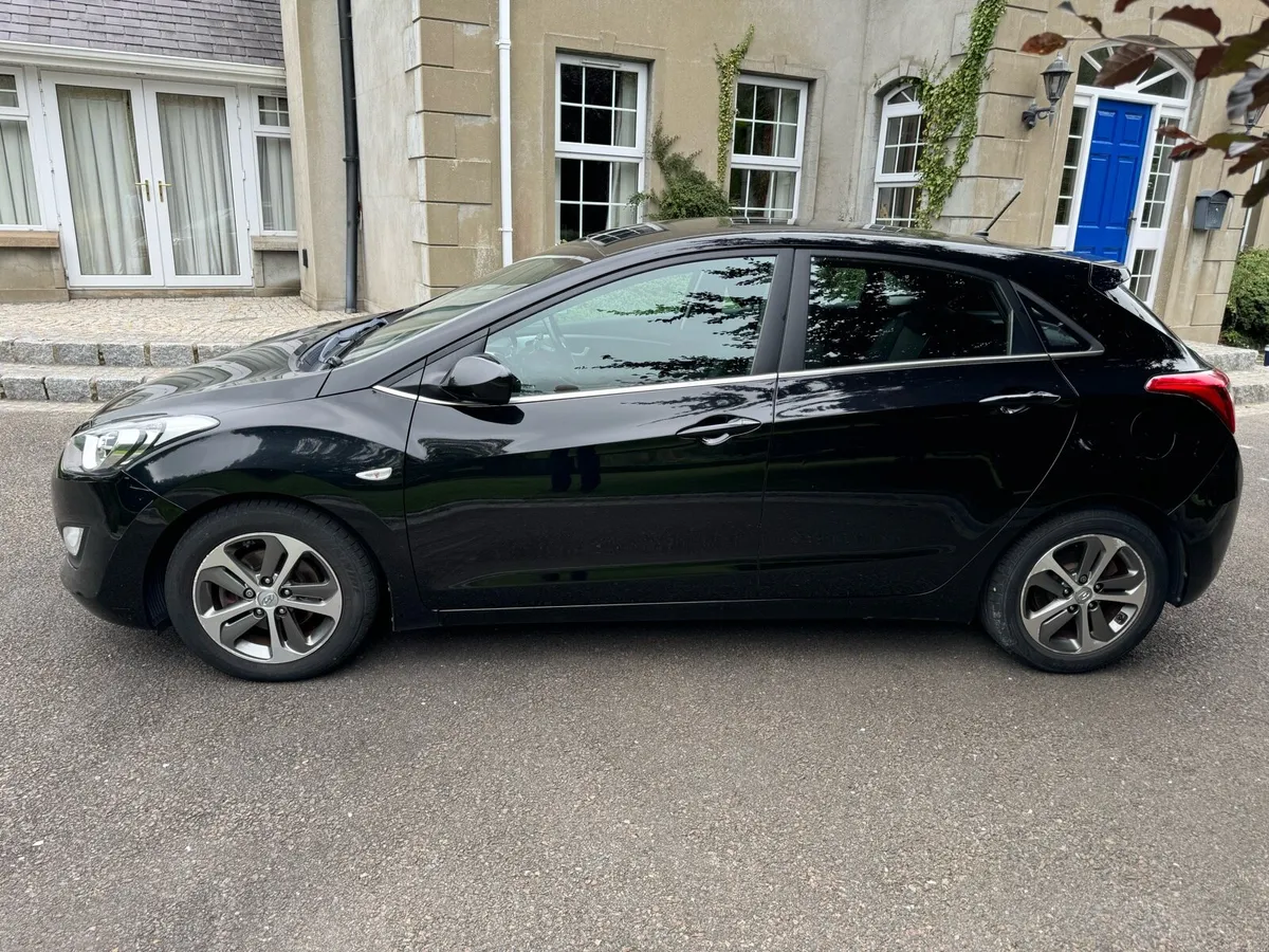 2015 (Nov) Hyundai i30 1.4 Blue Tech SE 5dr - Image 4