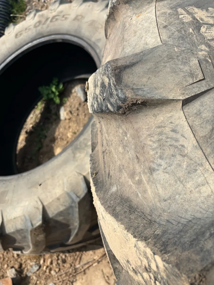 Tyres 659/540 30% - Image 2