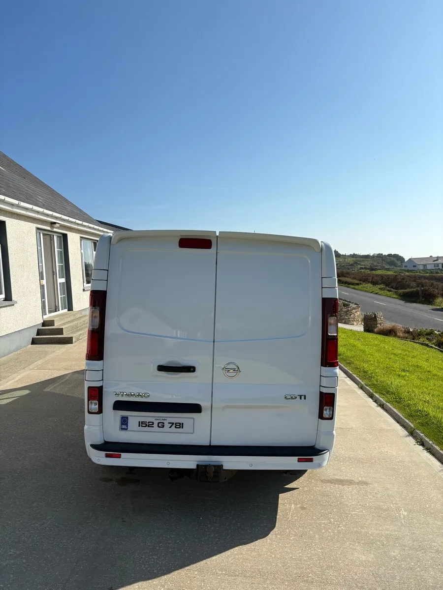 2015 Opel Vivaro Sportive - Image 4