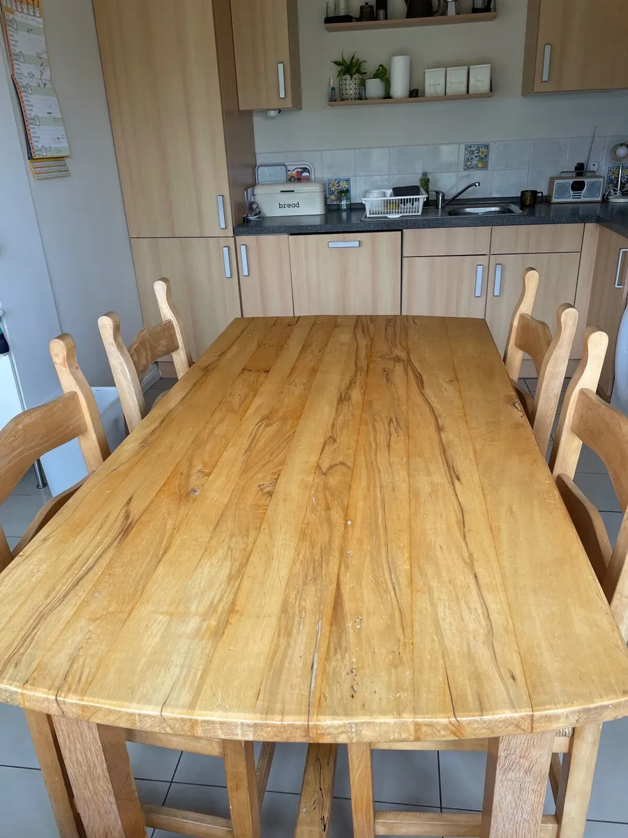 Beautiful Handmade Dining table - Image 3