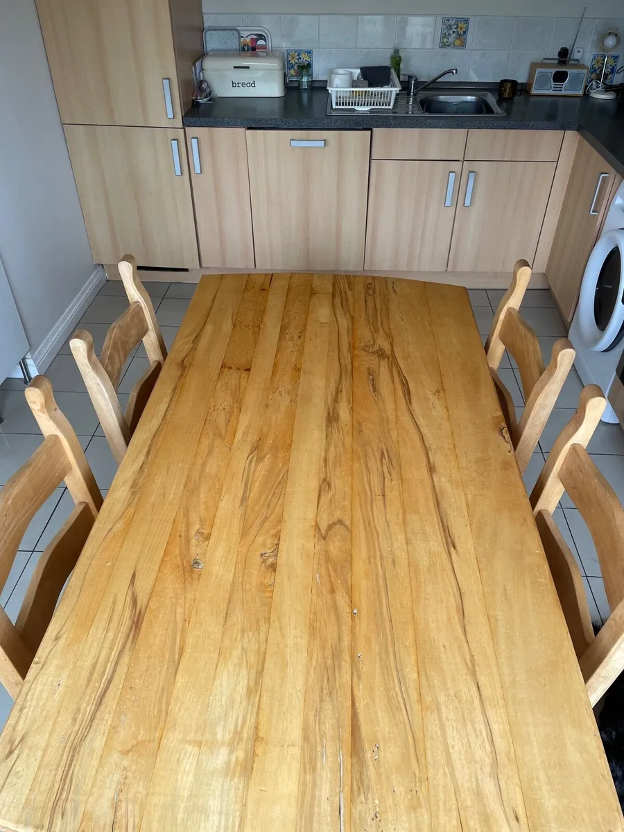 Beautiful Handmade Dining table - Image 4