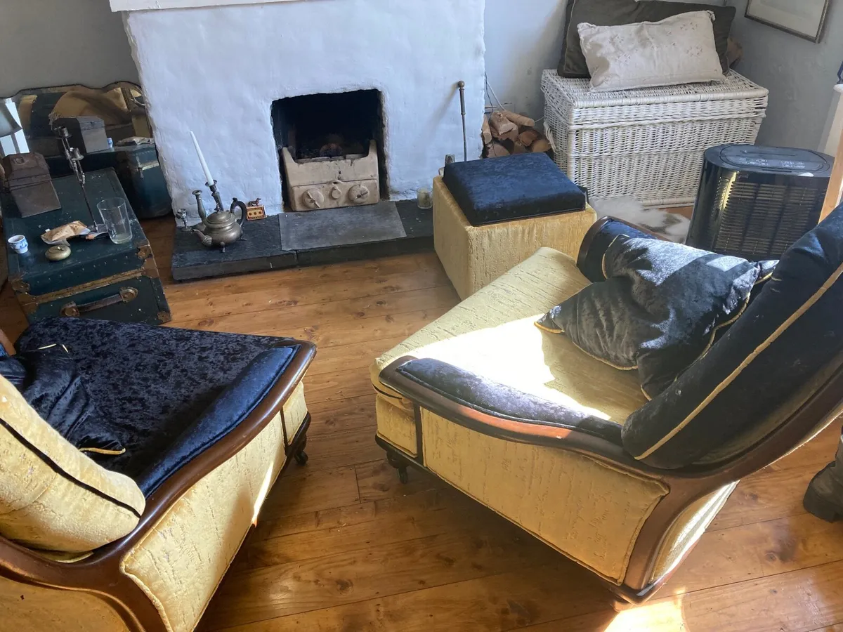 Armchairs - Image 1